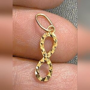 💛18k Gold Infinity Pendant